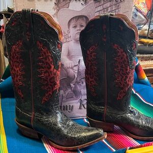 Black and Red Western Cowboy Boots
